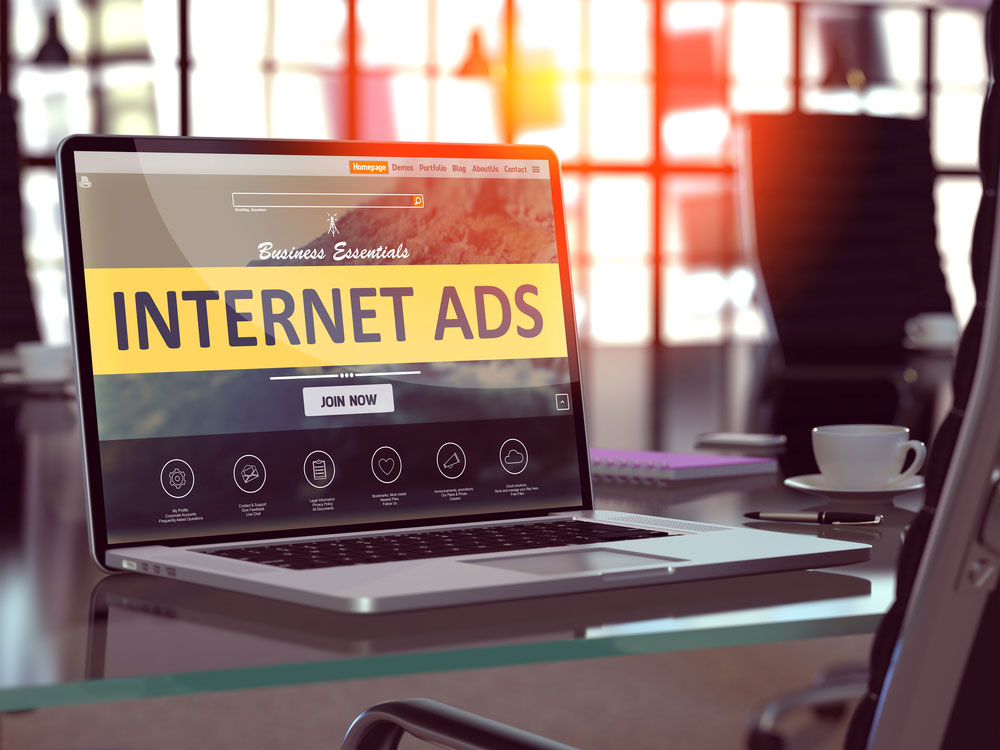 Internet Advertising Concept On Laptop